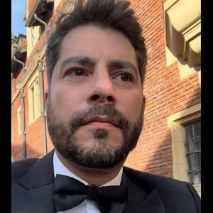 Evaristo Costa fatura com publicidades nas redes sociais. Graças a este ramo, ele conseguiu atingir o objetivo de diminuir a carga de trabalho