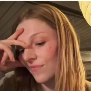 "Minha primeira reação foi pensar 'só acredito vendo'. E hoje, eu vi. Meu novo passaporte diz masculino"