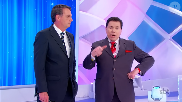 Silvio Santos e Jair Bolsonaro divergiram sobre a política de armamento da população durante uma entrevista no SBT, em 2019. Enquanto o então presidente citou os Estados Unidos para defender sua posição, o dono do Baú demonstrou preocupação com as consequências da medida para a segurança no Brasil