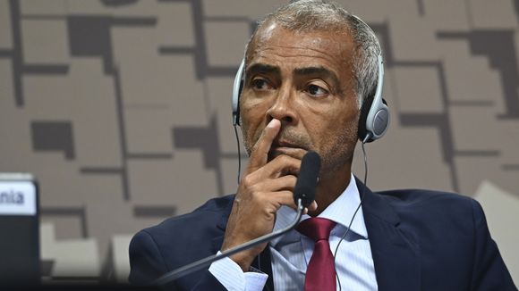 'Será integralmente devolvido aos cofres públicos': a favor do fim da escala 6x1, Romário abre mão do salário de senador durante a Copa do Mundo 2026