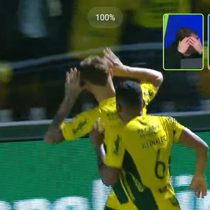 O jogador Cristian Renato fez o terceiro gol do Mirassol nos minutos finais da partida e ainda imitou o conhecido gesto de Neymar ao balançar a rede