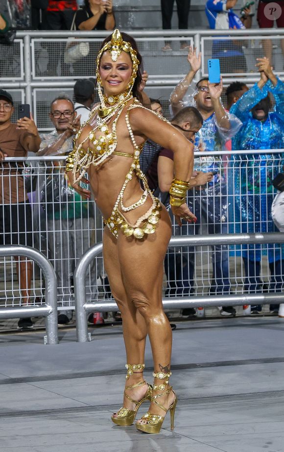 Com Viviane Araujo de rainha de bateria, a Mancha Verde escolheu um enredo focado na espiritualidade e na sabedoria ancestral. Trata-se de uma releitura do Carnaval de 2012