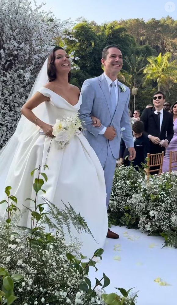 Isis Valverde e Marcus Buaiz já estavam casados no civil quando celebraram a união