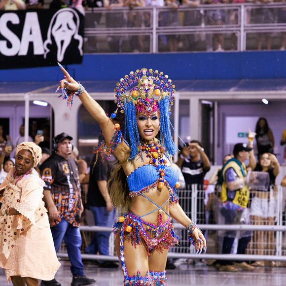 Biquíni foi escolha de Sabrina Sato, para ensaio do carnaval 2025