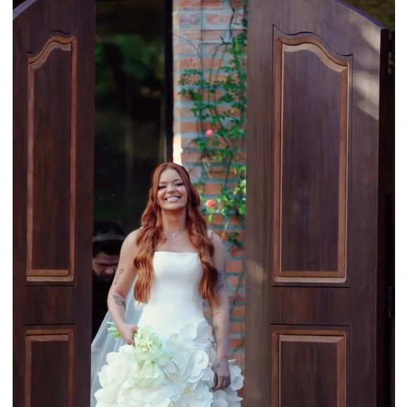 Viih Tube compartilhou um vídeo do casamento em suas redes sociais e deixou internautas encantados