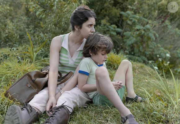 Com elenco estelar e apenas 5 episódios, 'Ninguém nos Viu Partir' é a série TOP 1 da Netflix Brasil neste momento