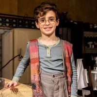 Quem é Aladin em 'Êta Mundo Melhor!'? Aos 9 anos, Vicente Alvite raspou a cabeça para papel emocionante no cinema e já foi filho de Chay Suede em novela