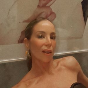 Danielle Winits é adepta de tratamentos que realcem sua beleza sem agredir a pele ou aparência