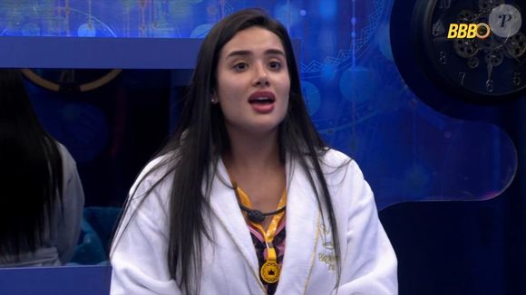 No início do reality show, internautas vazaram dados do concurso do TJDFT, em 2015, onde Jordana teria usado cotas raciais em sua inscrição