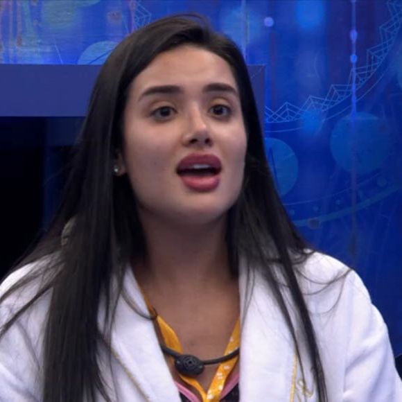 No início do reality show, internautas vazaram dados do concurso do TJDFT, em 2015, onde Jordana teria usado cotas raciais em sua inscrição