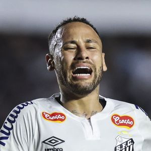 Namorada de Felipe Neto é acusada de racismo após ironizar nova lesão de Neymar e se pronuncia: 'Coisa desnecessária'