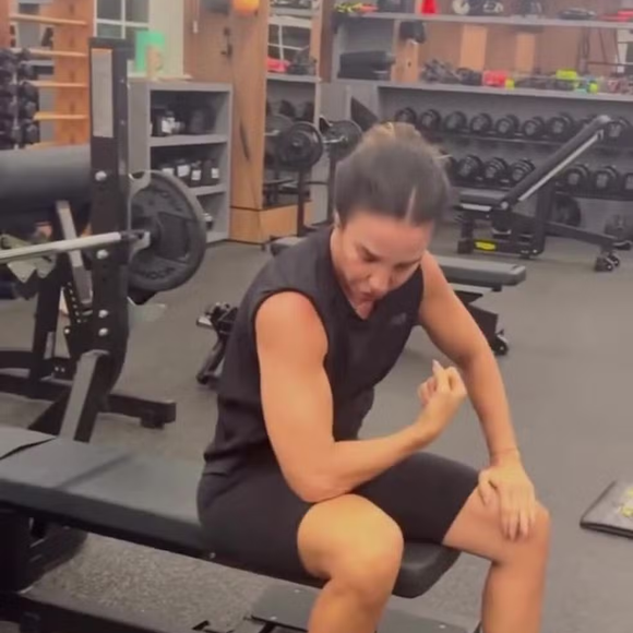 Ivete Sangalo não esconde que é adepta dos treinos e é bastante regrada sobre sua alimentação