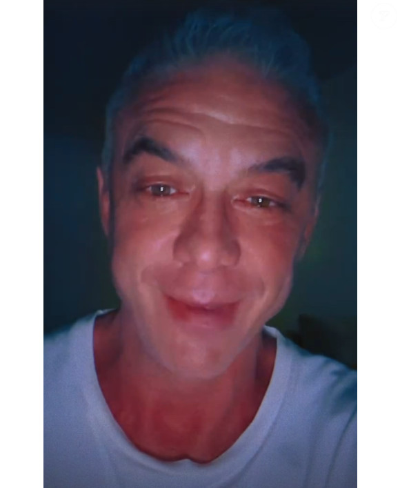 No vídeo, Correa aparece visivelmente abalado e afirma estar passando por um "dia de tanto medo"