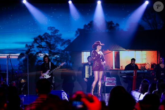 Ana Castela gravou o ‘Natal da Boiadeira’ no estúdio 6