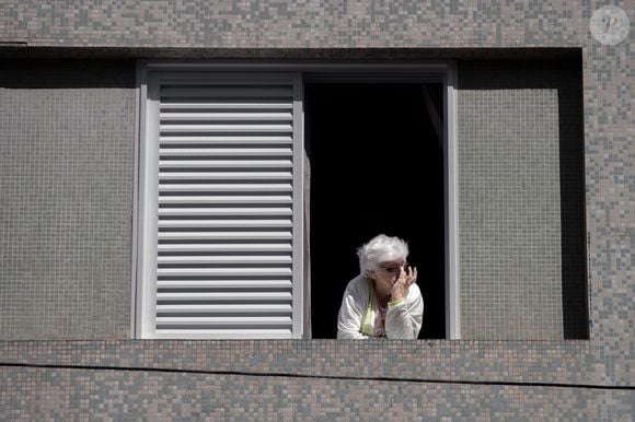 A partir da aposentadoria, com o fim dos ciclos, as amizades ficam cada vez mais distantes