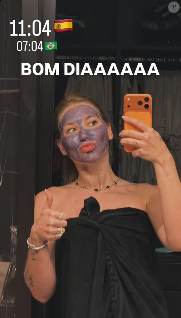 Virgínia Fonseca voltou a movimentar as redes sociais, mas não por uma nova aparição com Vinícius Jr., mas com uma máscara roxa no rosto
