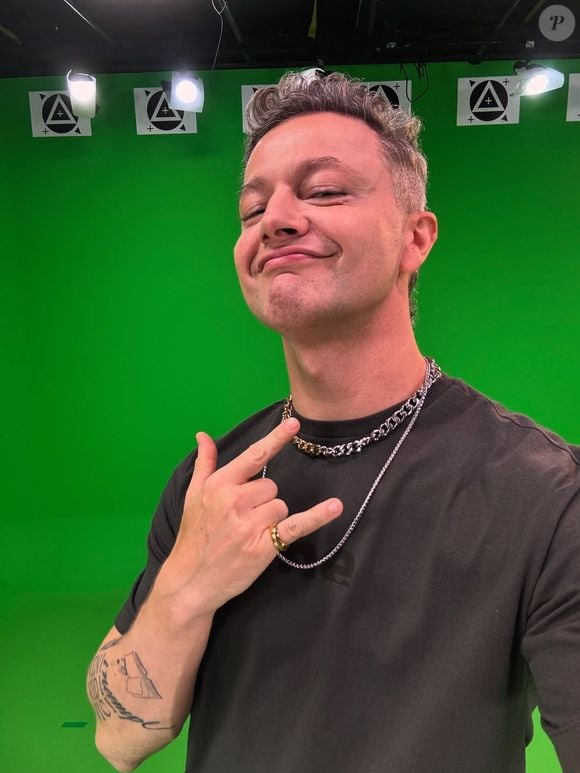"Quanta diferença né! Nem quando eu conheci como família Lima ele era assim. Mudanças fazem bem" e "Sou muito mais vc agora, desejo muita felicidades!" foram comentários