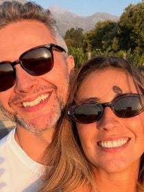 Lucas Lima aprecia beleza da namorada em viagem romântica e faz declaração apaixonada: 'Vista mais linda do mundo'