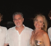 Filho de Luciano Huck e Angélica envia mensagens para a ex durante a madrugada, revela bastidor