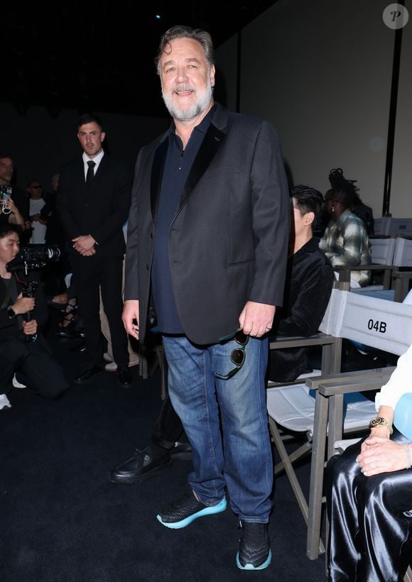 Nos últimos anos, Russell Crowe passou por uma transformação radical em sua aparência e surgiu irreconhecível