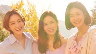 Me sentia atrasado na vida e este dorama da Netflix foi o abraço que eu estava precisando: me mostrou que não há idade para realizar sonhos e viver um amor, desde que tenhamos amigas verdadeiras