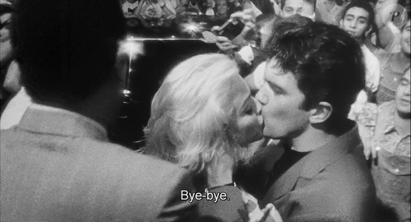 Madonna conseguiu roubar um selinho de Antonio Banderas