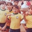 Nos anos 1970, esse menino era apaixonado por futebol e não imaginava que mais tarde se tornaria estrela dos domingos na TV. Reconhece?