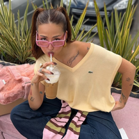 Eu odiava rosa, até conhecer os novos New Balance na cor 'danoninho': são os tênis mais charmosos e românticos do momento