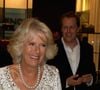 Camilla Parker Bowles é mãe de Tom Parker.