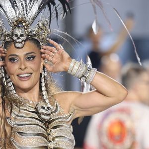 Juliana Paes é a rainha de bateria da Viradouro no Carnaval 2026