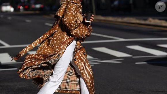 Marcas de luxo como David Koma e Brandon Maxwell ajudaram a transformar a estampa Bambi em tendência global