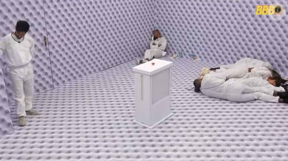 ‘BBB 26’: mais dois participantes da Pipoca desistiram da dinâmica do Quarto Branco nas últimas horas