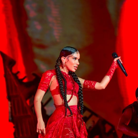 Internautas vibraram com a ousadia de Anitta
