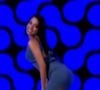 'Eu sou a Anitta, sou cantora de funk carioca e vou acabar com esse time vermelho. Me aguarda!', desafiou, já prevendo o caos