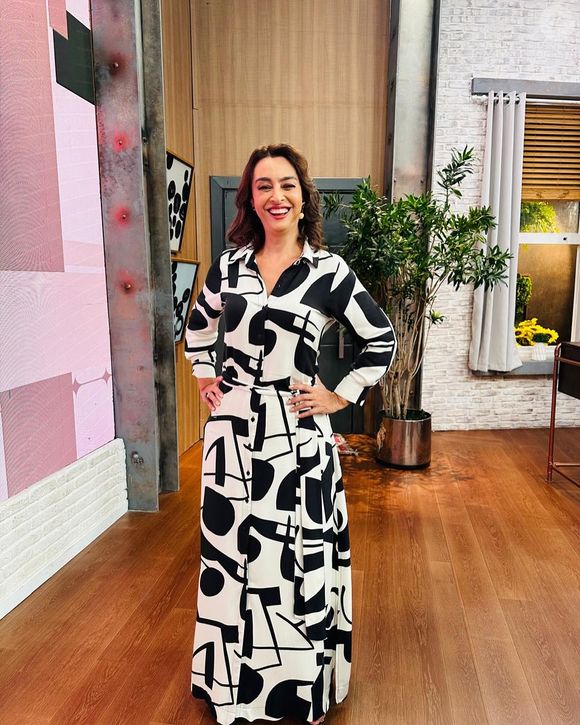 Cátia Fonseca apresenta o programa ‘Melhor da Tarde’ na Band