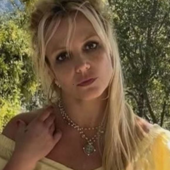 'Não é justo comigo': Britney Spears, aos 44 anos,  faz forte desabafo sobre trauma em família e compara sua vida à Christina Aguilera