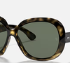 Nós estamos apaixonadas por este modelo Ray-Ban JACKIE OHH II, por R$990,00