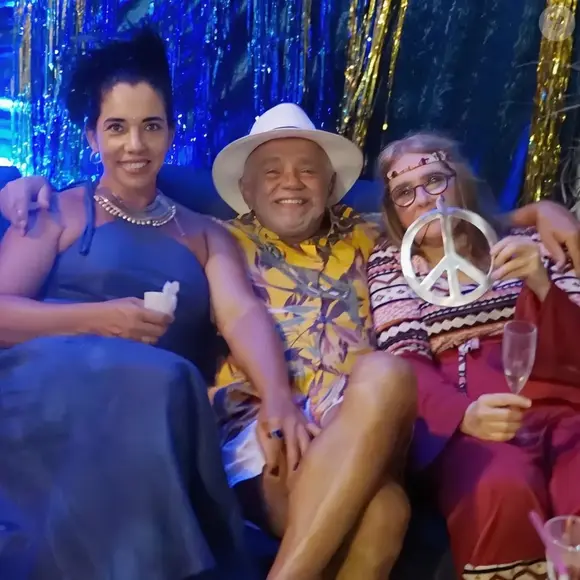 Do Vaticano ao Carnaval: Ilze Scamparini troca os telhados de Roma pelo ritmo da folia no Brasil.