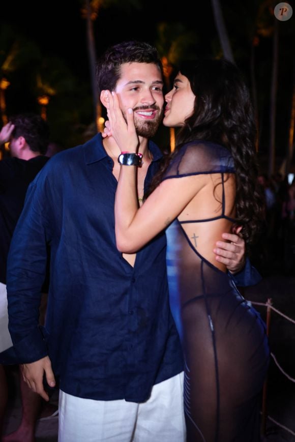 Bruna Marquezine e João Guilherme assumiram namoro em agosto de 2024