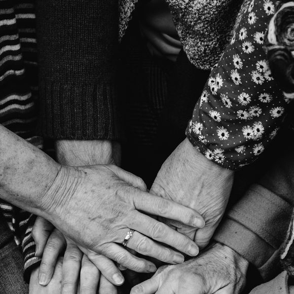 Ambientes que você compartilha diariamente ajudam na manutenção de uma relação. Por isso, não é de se estranhar que essas relações esfriem quando há aposentadoria