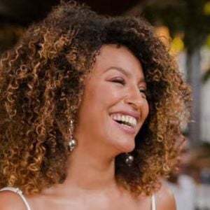 Sheron Menezzes sobre 'Por Você': "A relação feminina foi o que me encantou, falar de maternidade, um assunto que me encanta, e a opção de querer ser mãe e querer ser carreira."