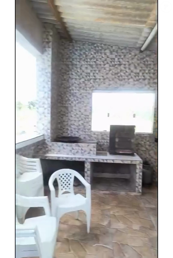 Casa da família de Chaiany tem área gourmet com churrasqueira