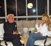 Clodovil morreu após complicações de um AVC em 2009 - na foto, apresentador dá entrevista a Adriane Galisteu, com quem teve relação conturbada por parte dele mesmo