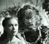 Filme assistido por Tiago é "A Bela e a Fera" (1946), de Jean Cocteau, clássico francês.