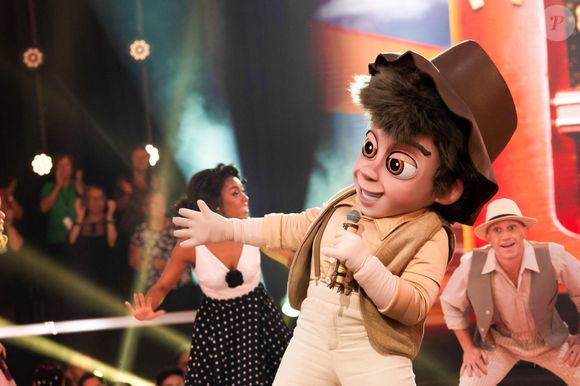 O "The Masked Singer Brasil" é um programa de entretenimento que vem conquistando o público ao trazer performances musicais inusitadas.