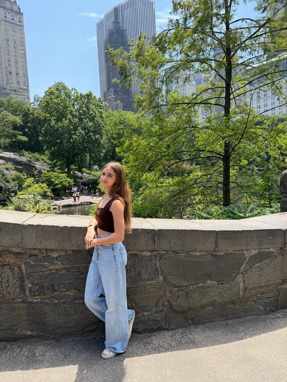 Eva, filha de Angélica e Luciano Huck, faz 14 anos em 25 de setembro de 2026