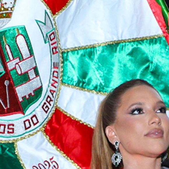 Virgínia recebeu muitas críticas desde que foi anunciada como rainha de bateria da Grande Rio
