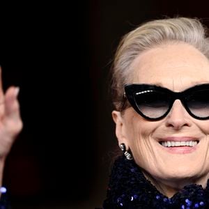 Segundo o The Hollywood Reporter, Meryl Streep recusou convite para o Met Gala 2026 após a confirmação de Jeff Bezos e Lauren Sánchez Bezos como copresidentes do evento