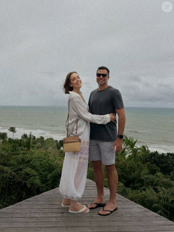Casados há 15 anos, Fabiana Justus e Bruno Levi D'Ancona renovaram os votos neste sábado, dia 22 de agosto de 2026