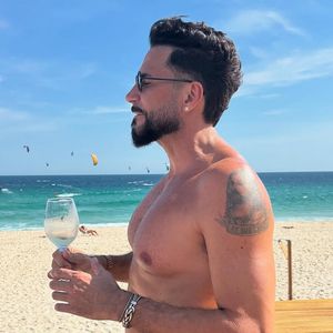 Latino deixou claro por meio da web que vai levar a situação até à Justiça.